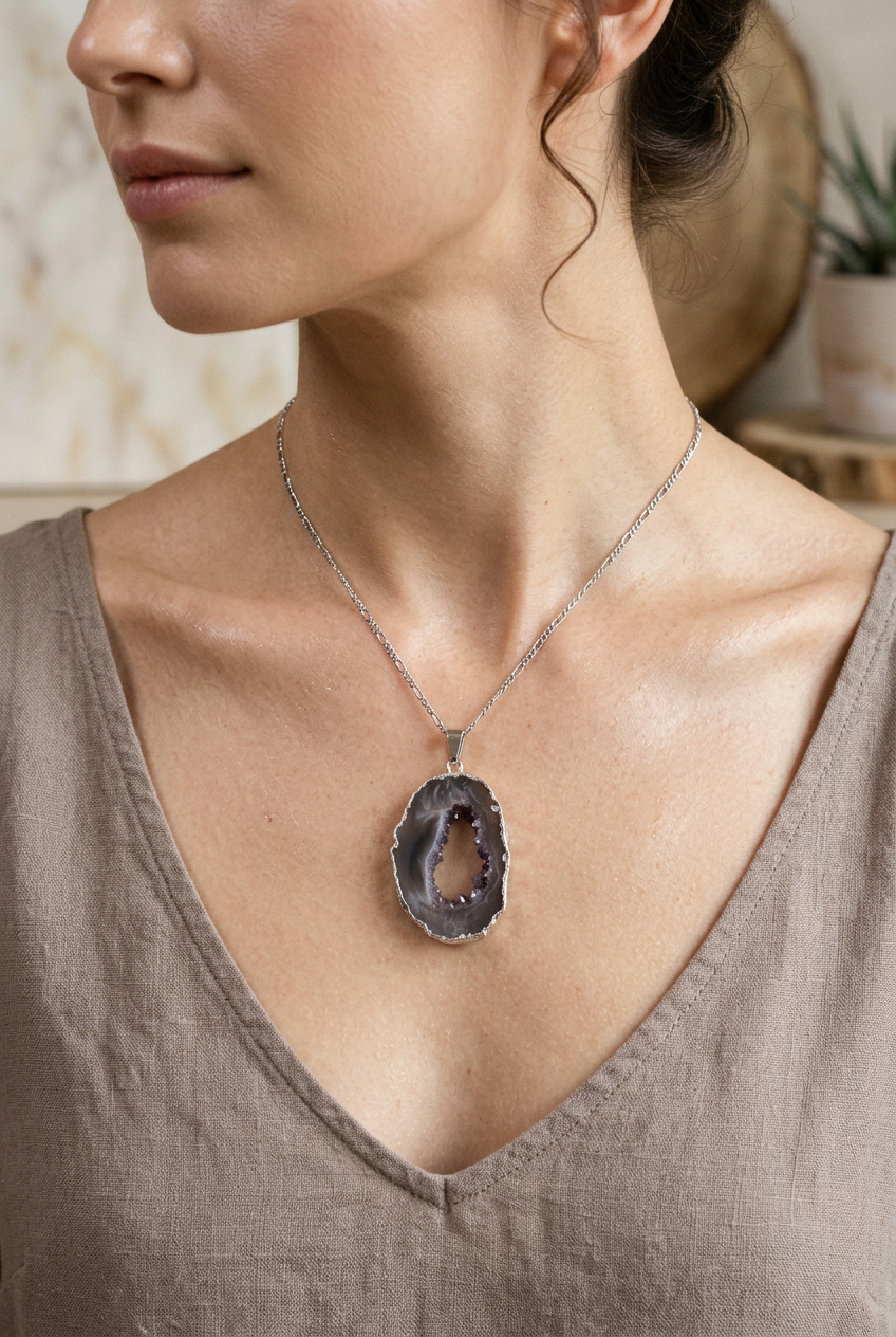 Collana con Pendente in Geode di Agata Naturale