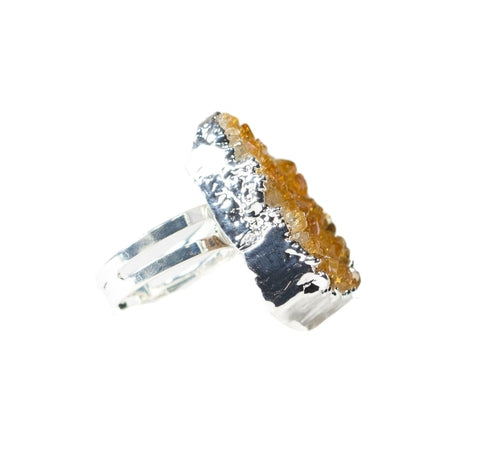 Anello con Pietra Naturale e Fascia in Argento