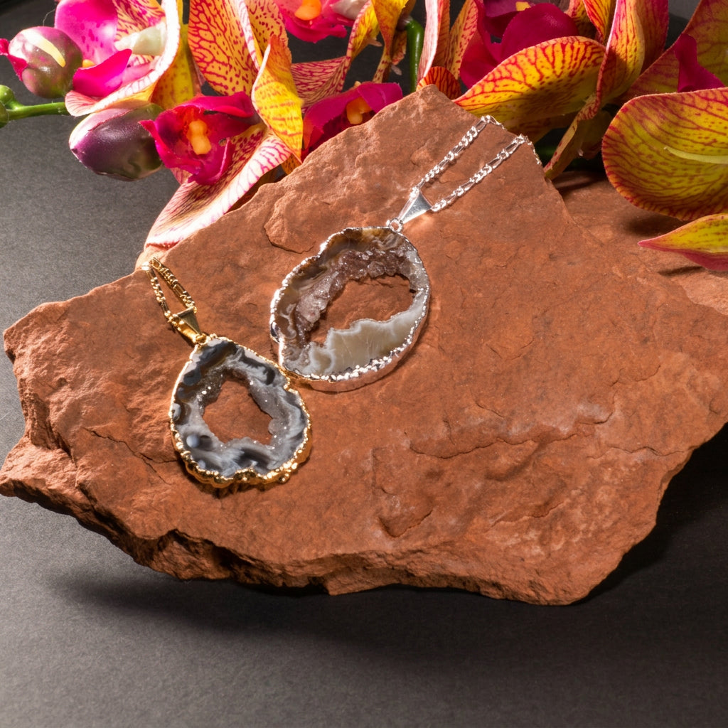 Collana con Pendente in Geode di Agata Naturale
