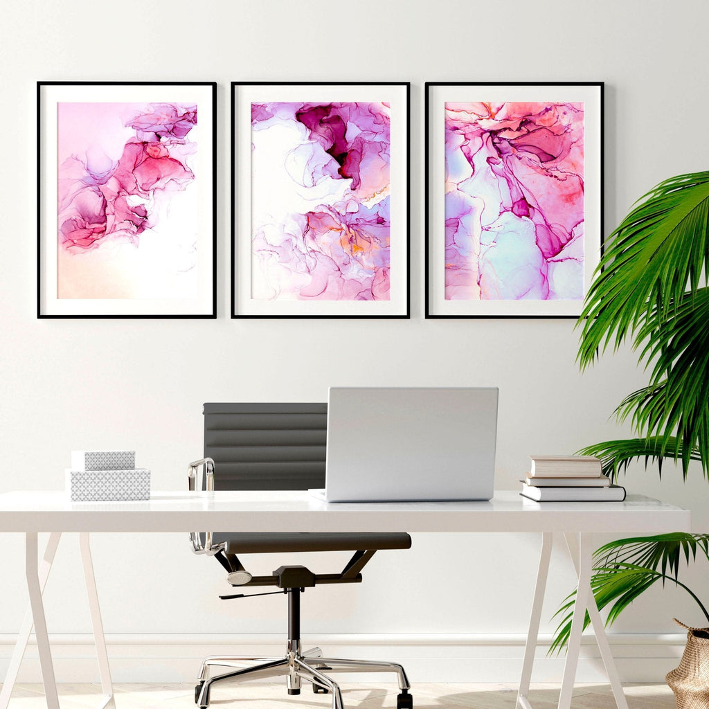 Set di 3 Stampe Astratte per Ufficio | Arte a Inchiostro Bianco e Magenta